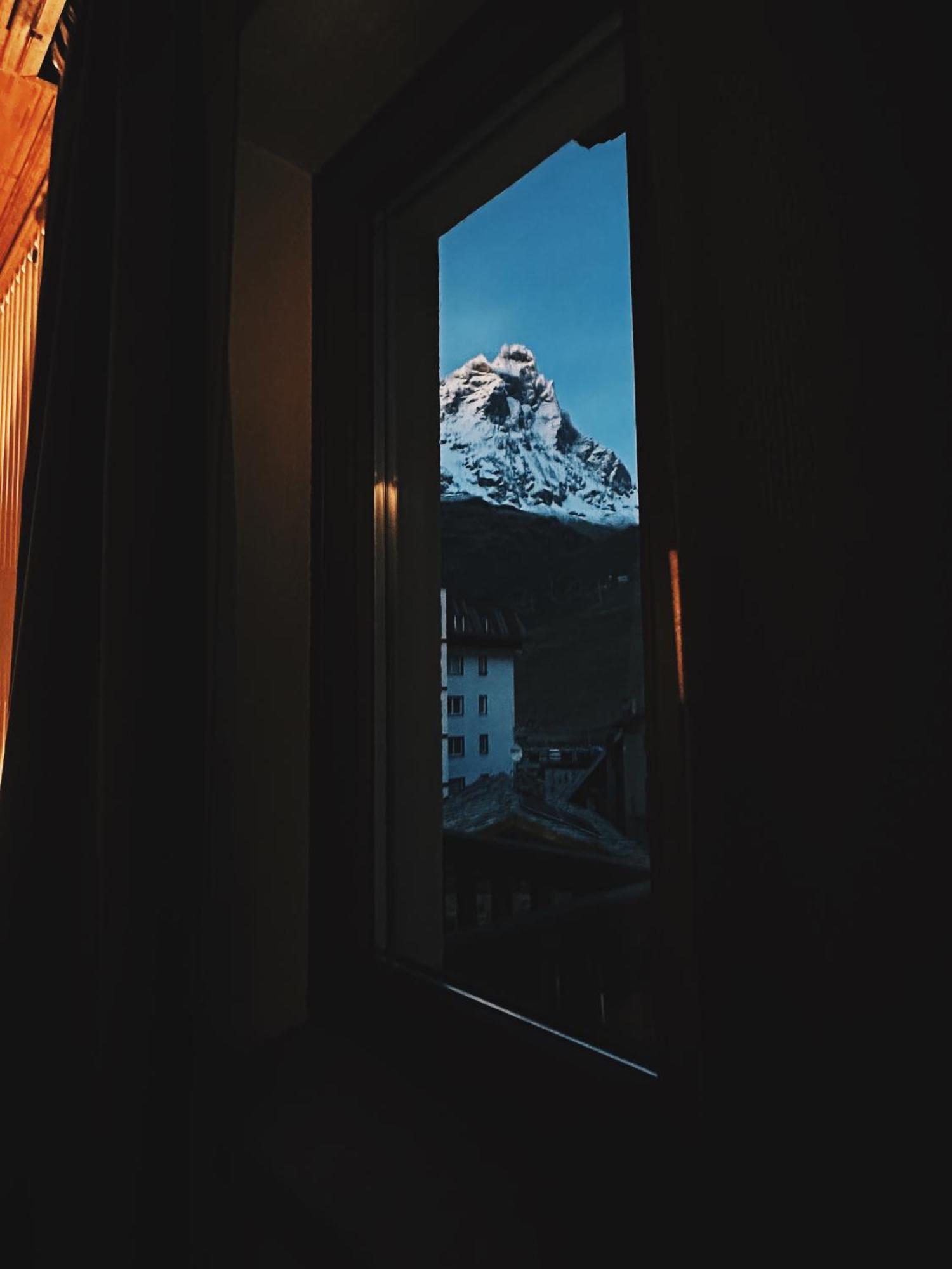 Le Samovar Guest House Breuil-Cervinia Exterior foto